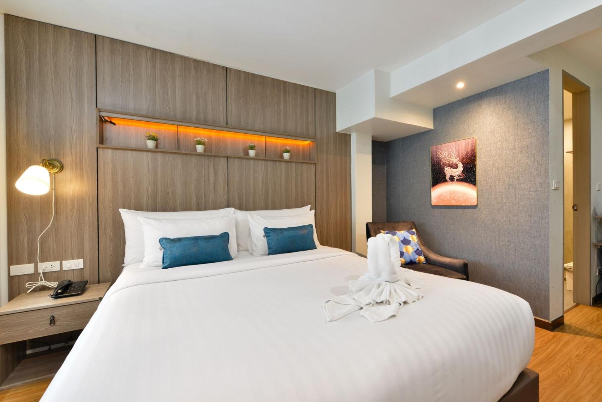 Bedever Boutique Bangkok Hotel - Bts Phra Khanong Dış mekan fotoğraf