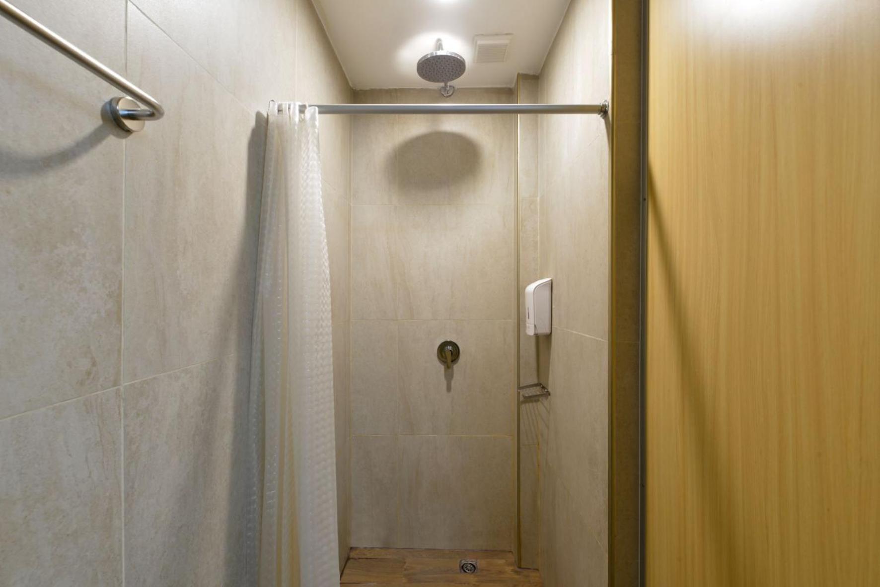 Bedever Boutique Bangkok Hotel - Bts Phra Khanong Dış mekan fotoğraf