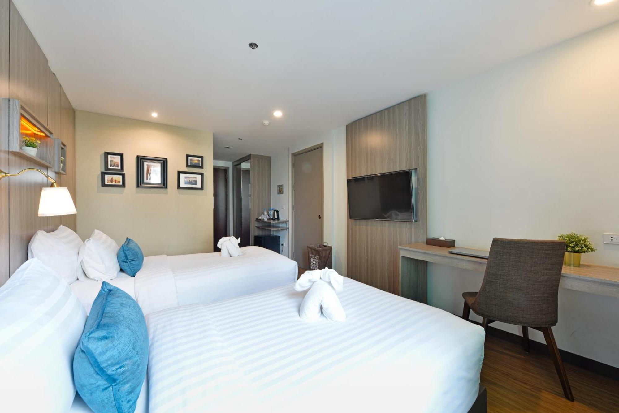 Bedever Boutique Bangkok Hotel - Bts Phra Khanong Dış mekan fotoğraf