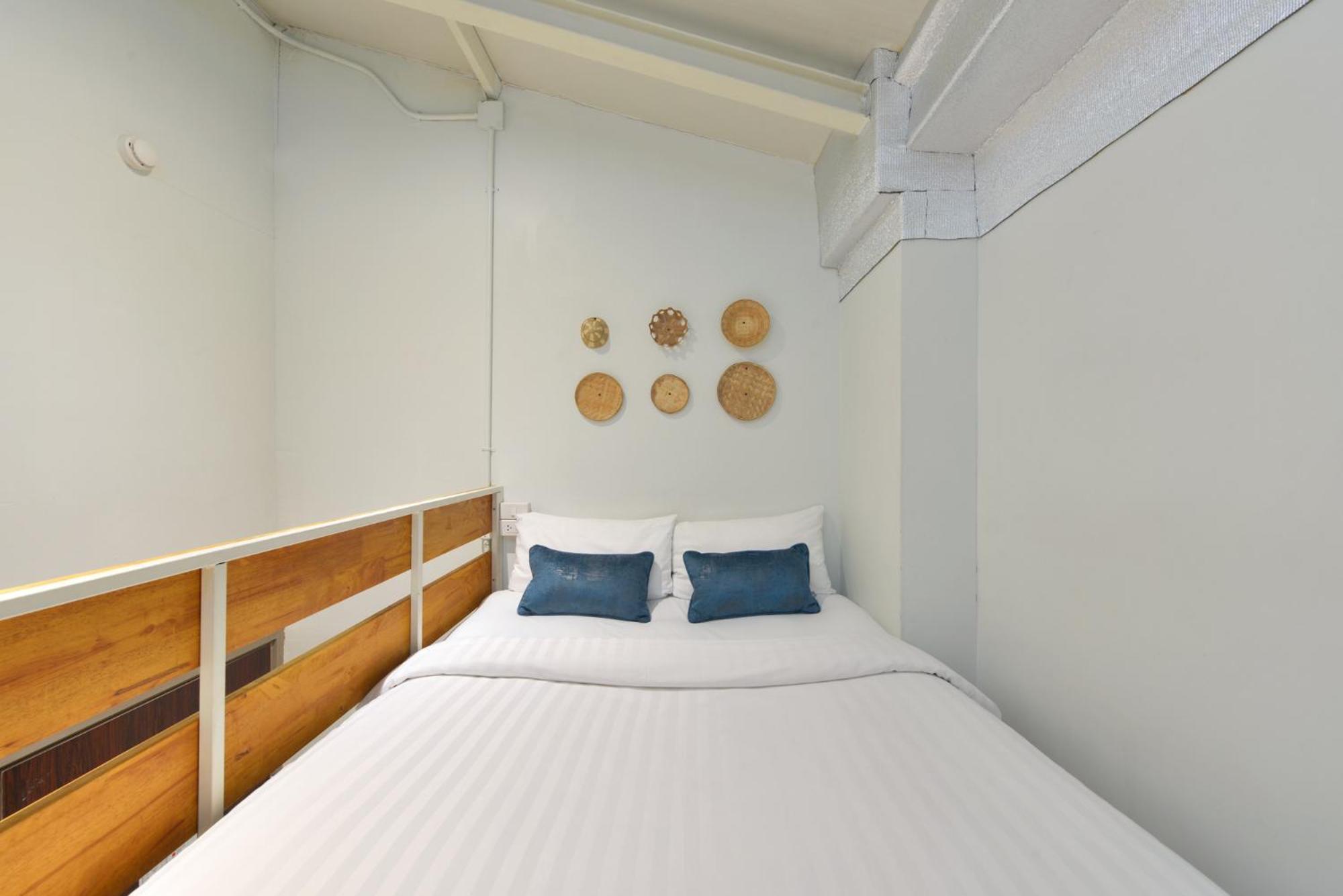 Bedever Boutique Bangkok Hotel - Bts Phra Khanong Dış mekan fotoğraf